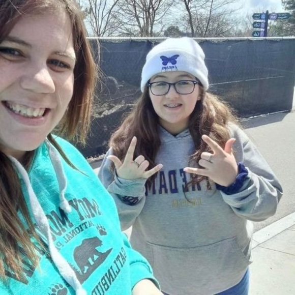 Meet your Posher, Alysa - Picture 1 of 1